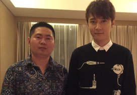 广州狗子28与明星合影